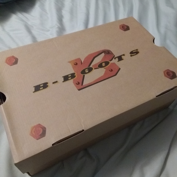 BRAND NEW LEATHER SHOES BY B-BOOTS -SIZE 11 M - Picture 9 of 10